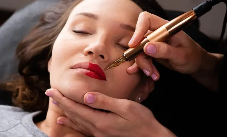 رژ لب دائمی چیست و چه مزایا و معایبی دارد؟