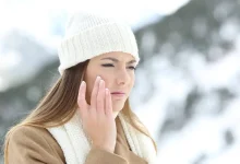 دلایل خشکی پوست در سرما چیست و چه راهکاری برای مقابله با آن وجود دارد؟