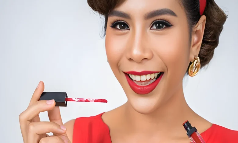 نحوه استفاده مجدد از رژ لب خشک شده