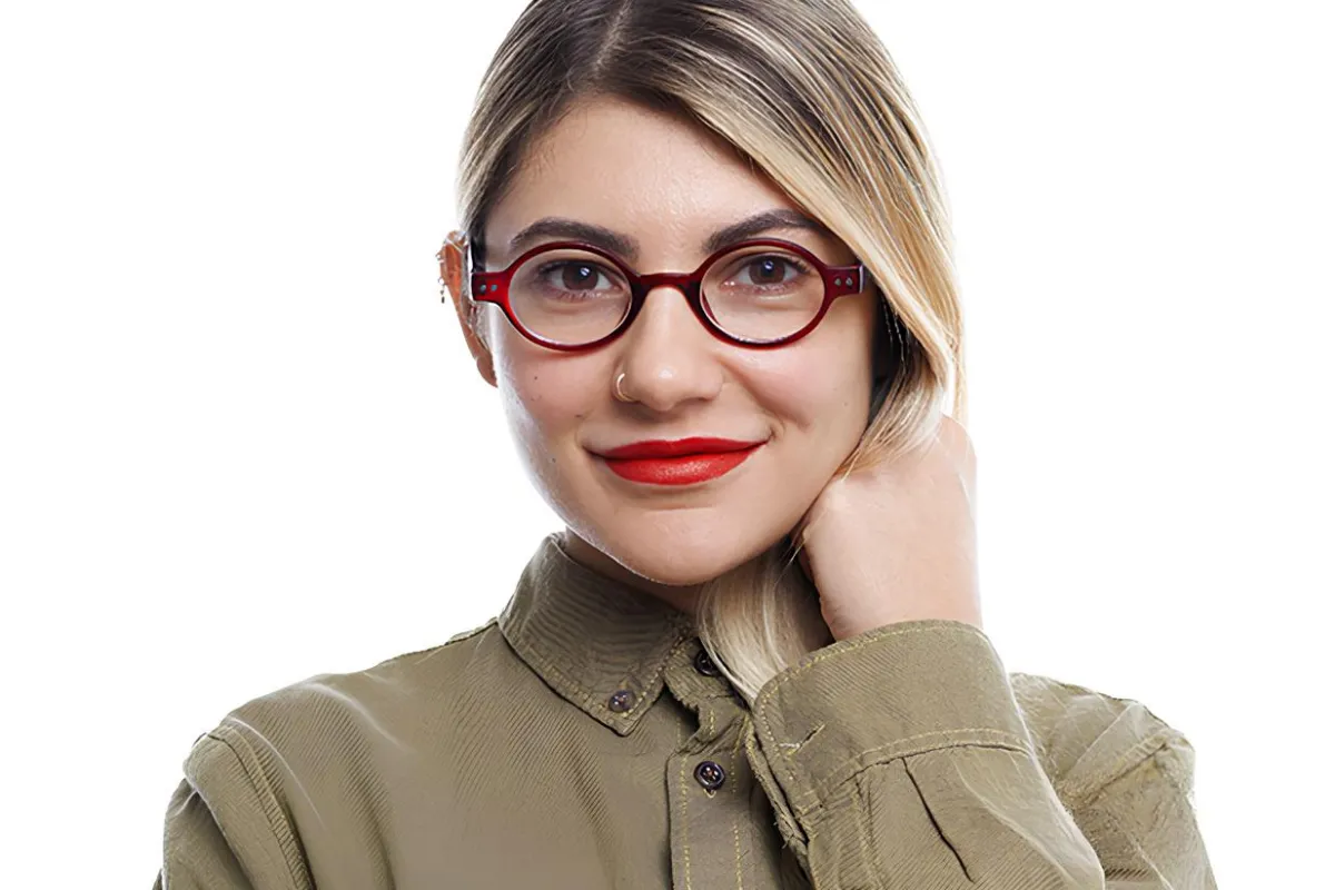 آرایش لب برای عینکی‌ها