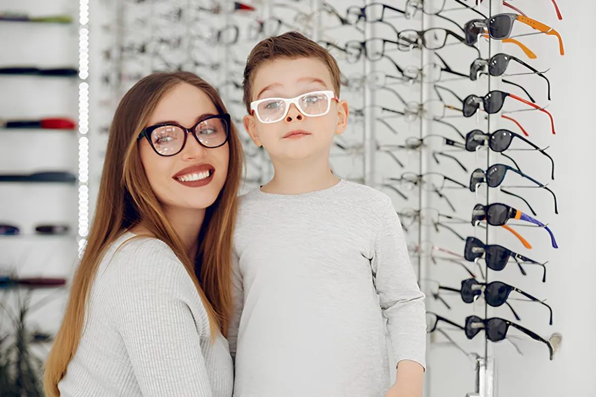 چه عینکی برای چه صورتی مناسب است؟
