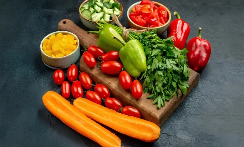خوراکی های مفید برای پوست و مو 1 خوراکی های مفید برای پوست و مو