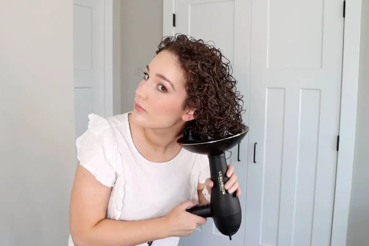 تکنیک فر کردن موی کوتاه با سشوار