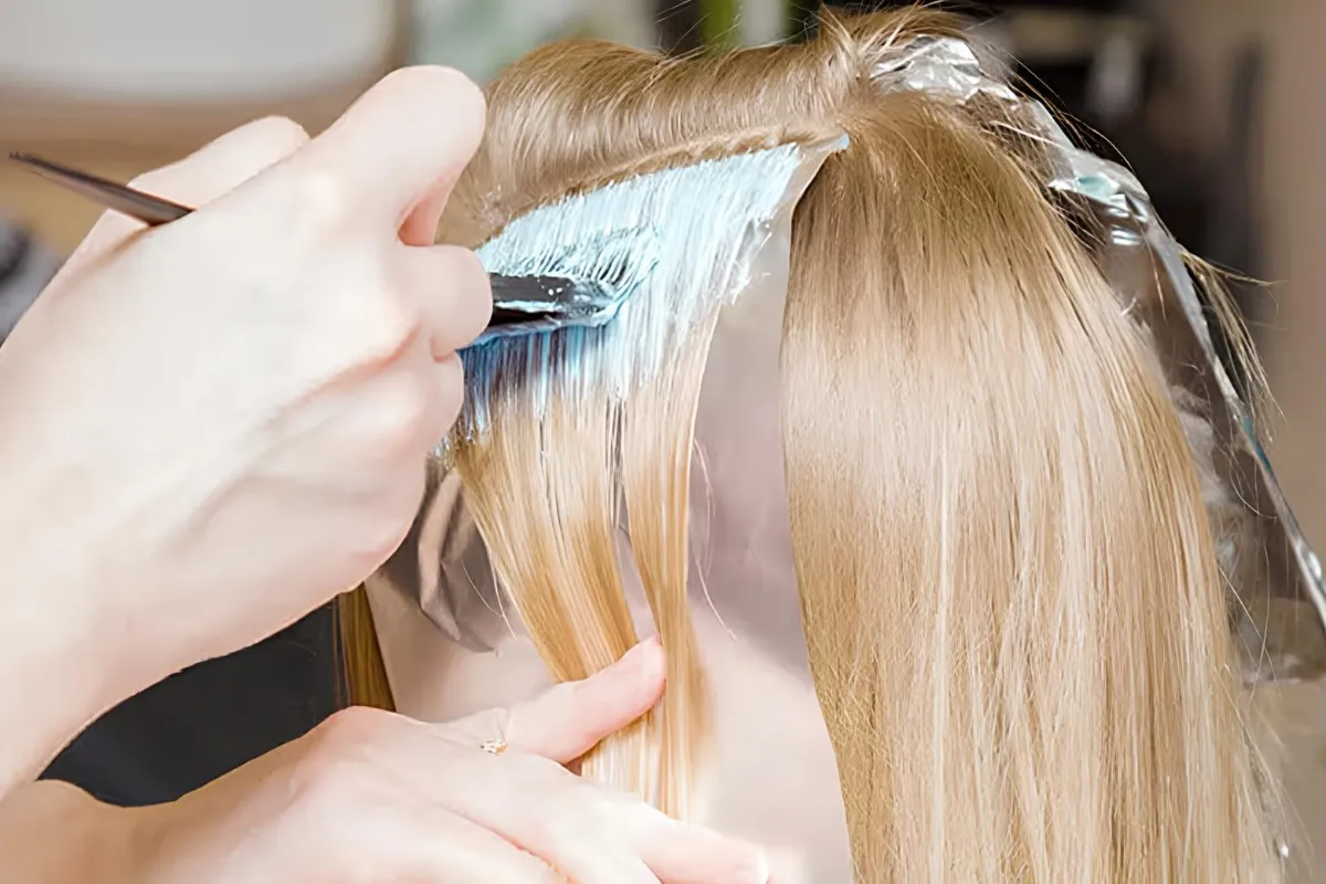 نحوه اعمال دکلره روی مو