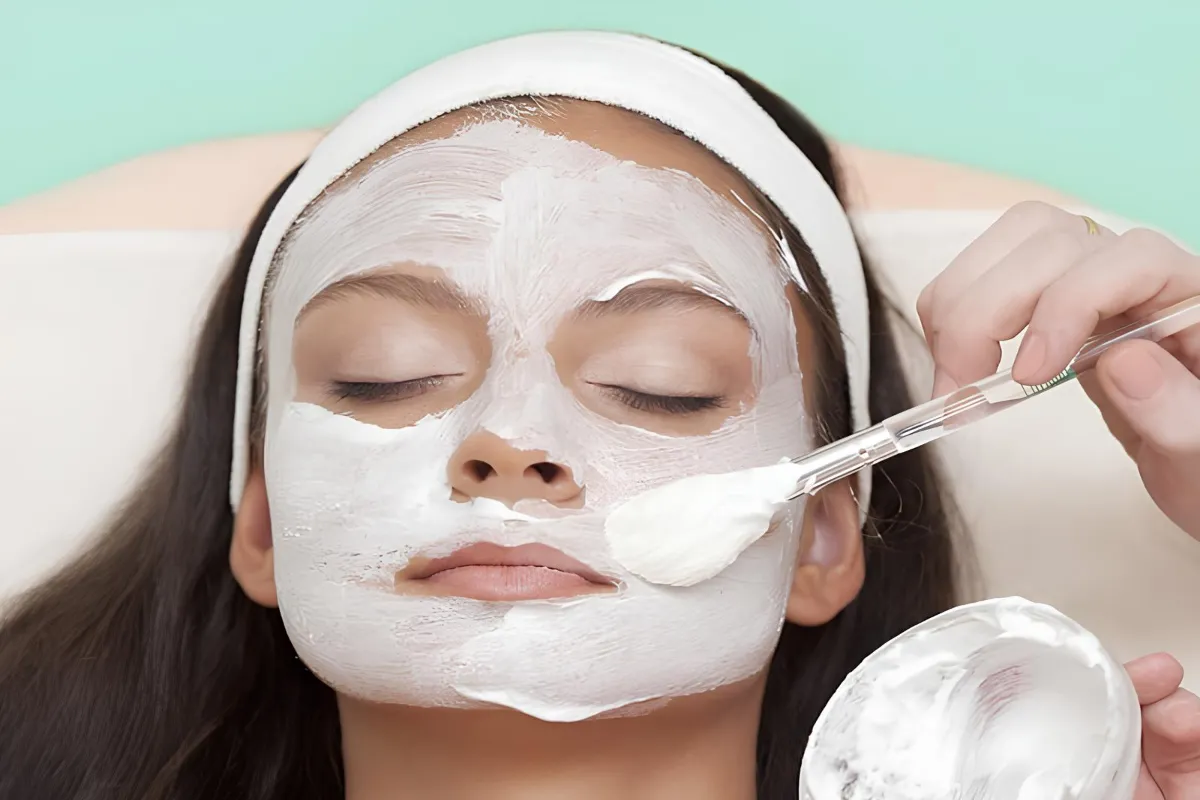 درمان لک صورت با شیر و ماست