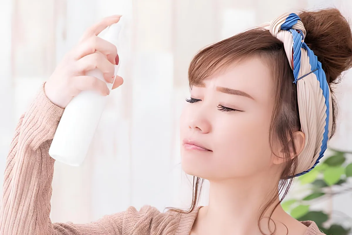 چگونه با آرایش ترک های پوستم را مخفی کنم